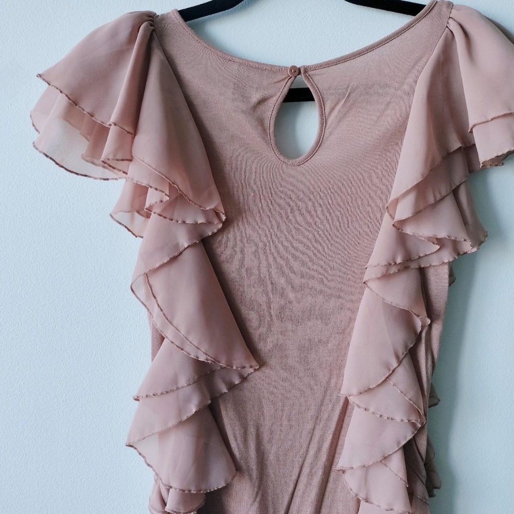 H&M Ruffle Top - Picture 3 of 3